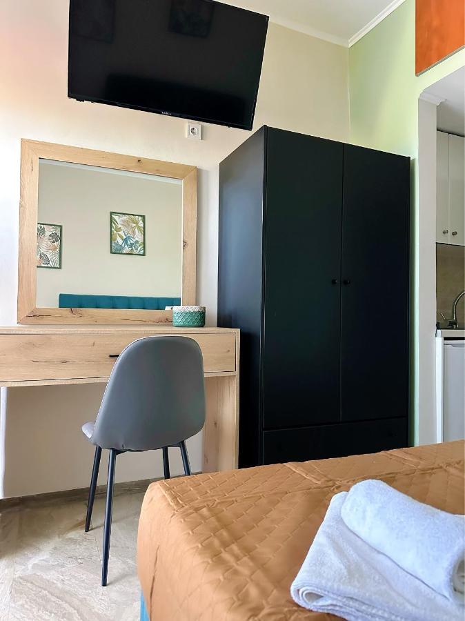 Hotel Palmera Сарти Экстерьер фото